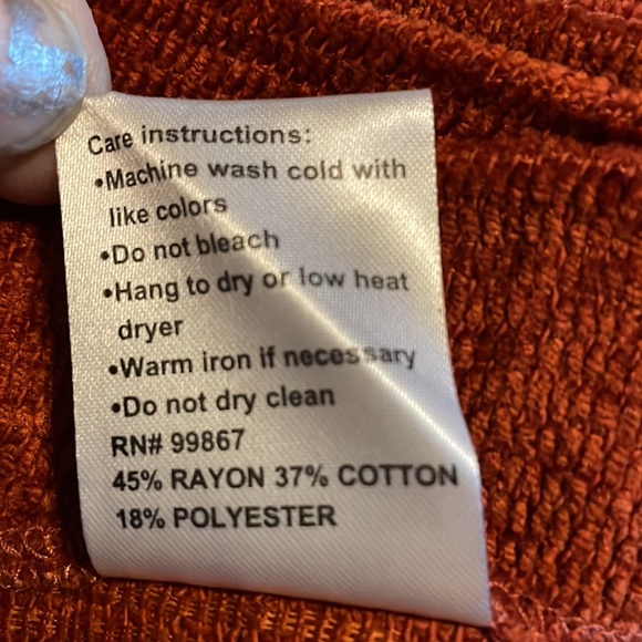 New Signature Homestyles Trunner - Picture 6 of 6